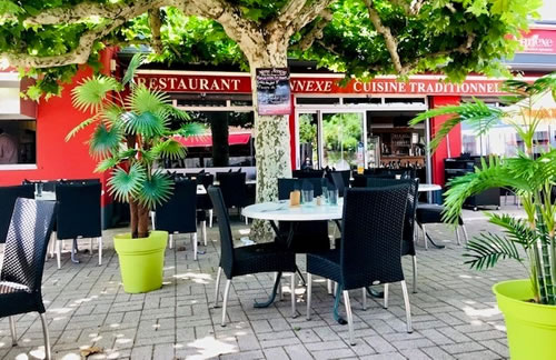 terrasse de la pizzeria l'Annexe à Vénissieux